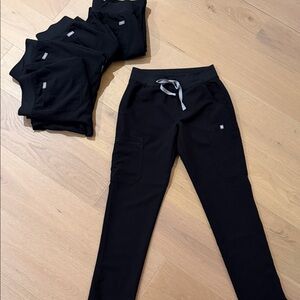 FIGS XSMALL set of 5 straight cargo pants